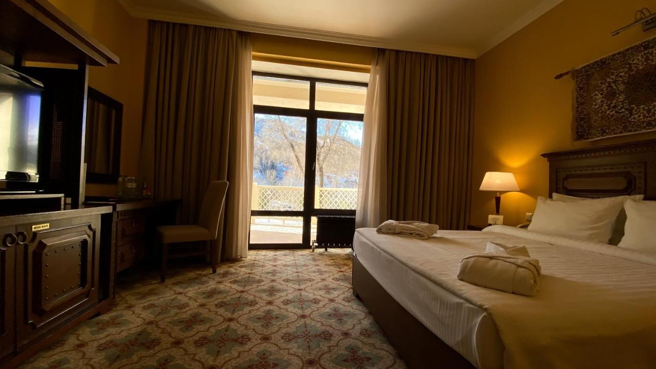 Samal Resort & Spa Almaty Exterior photo